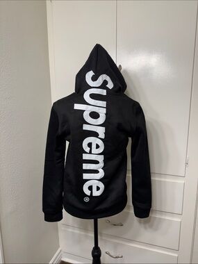 NWT Supreme Black Women's Pullover Hoodie